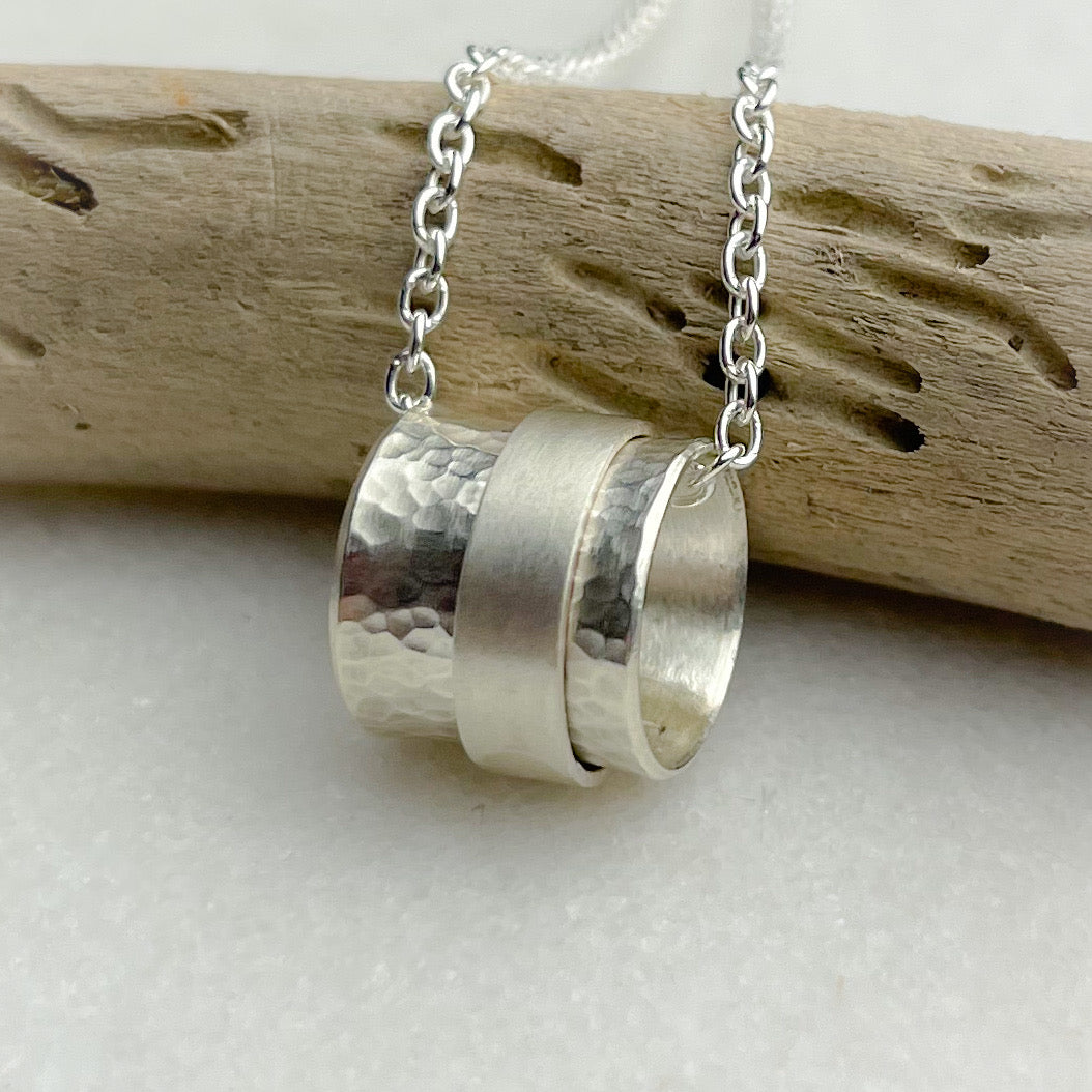 Silver Spinning Necklace