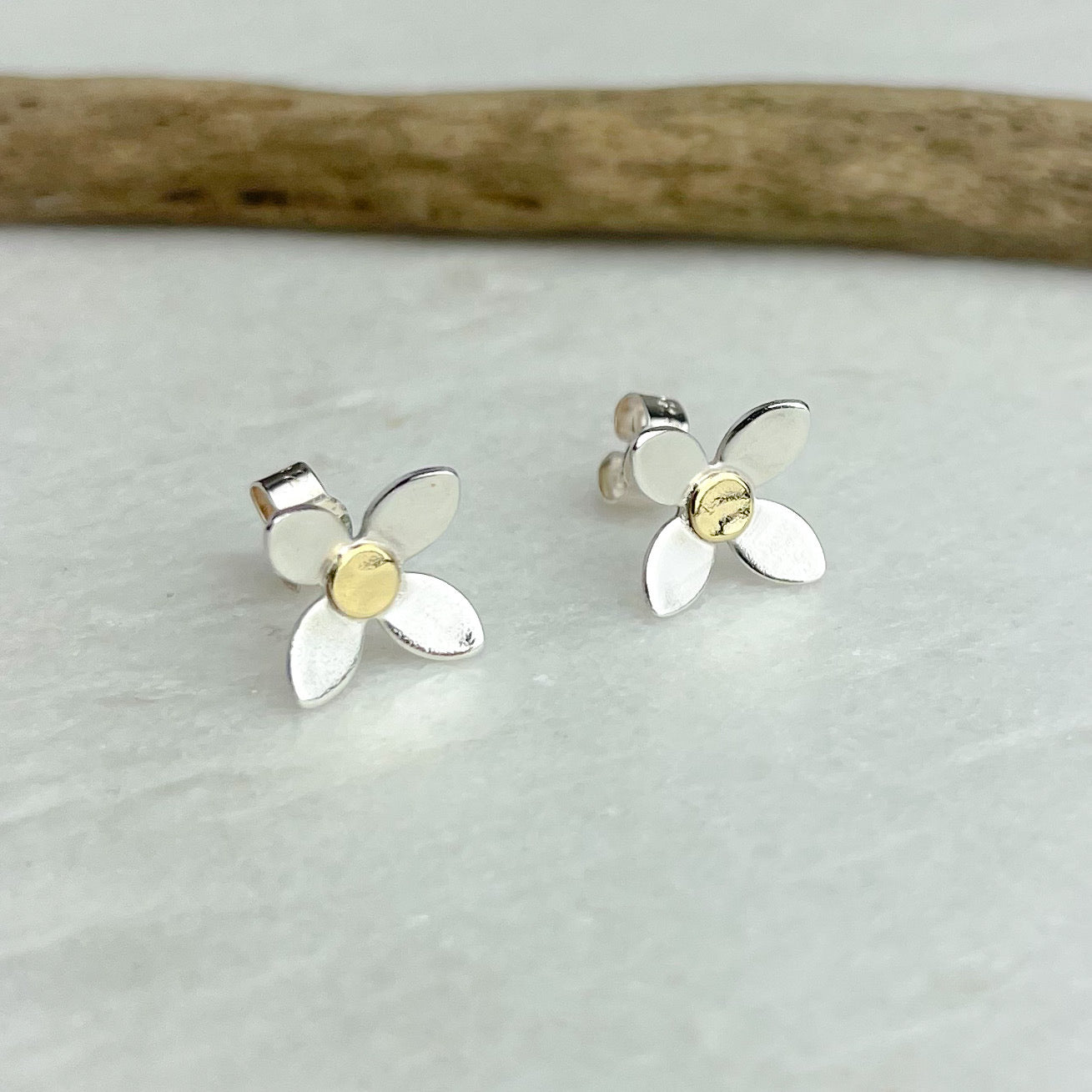 Dainty Flower Stud Earrings