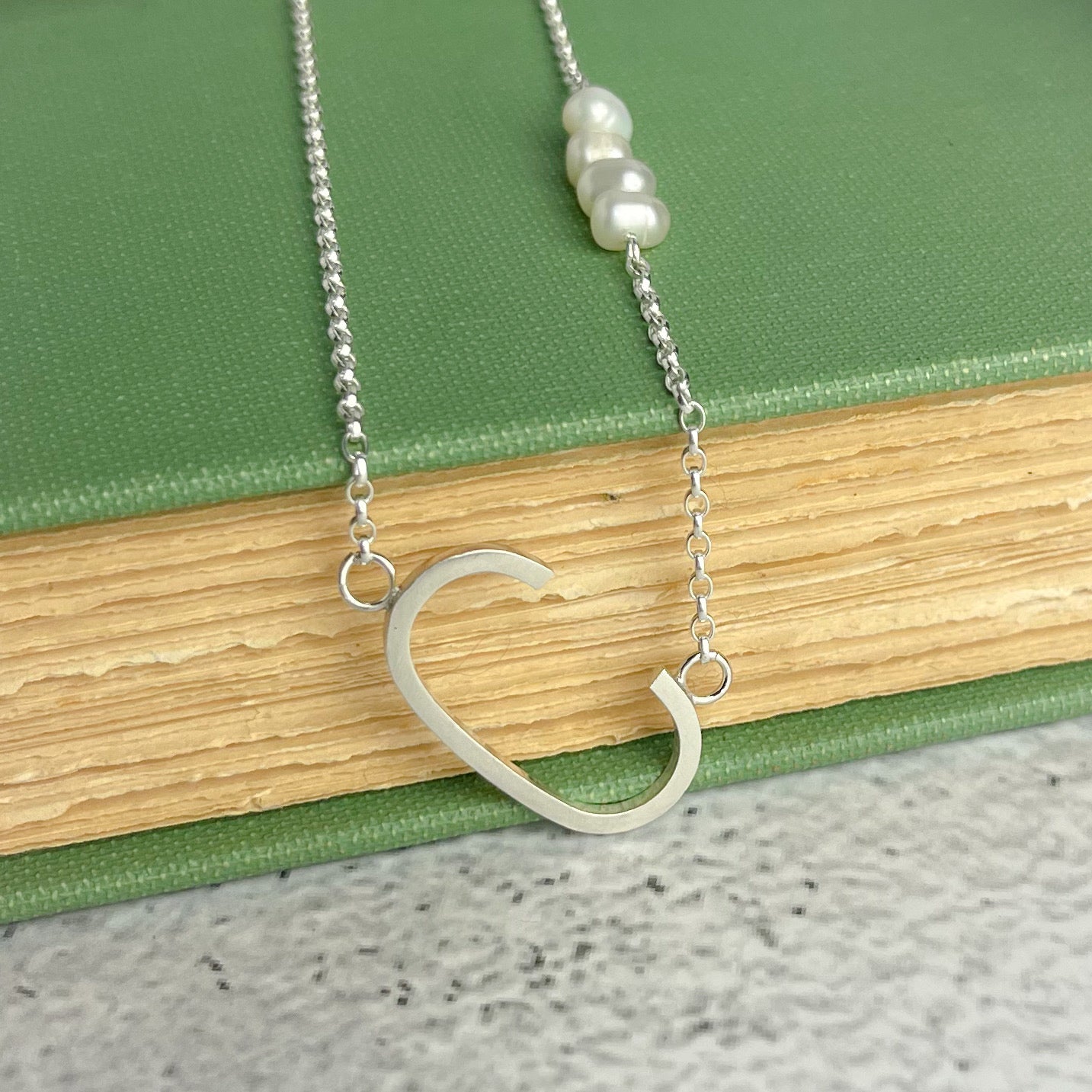 Initial Necklace ’C'