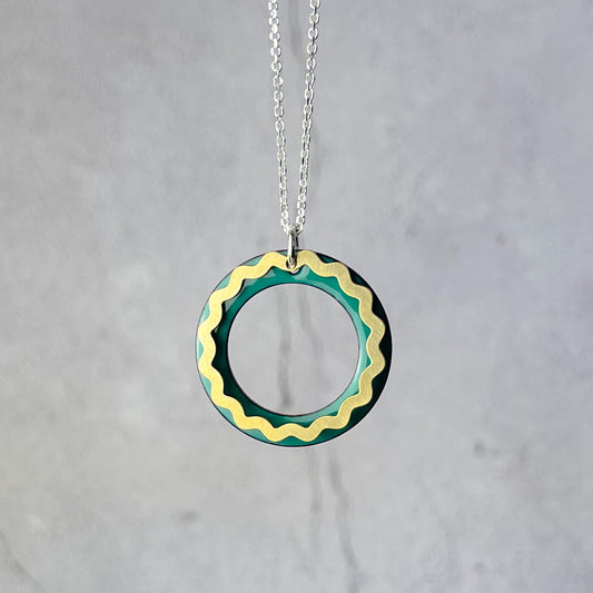 Spruce Wavy Hoop Necklace