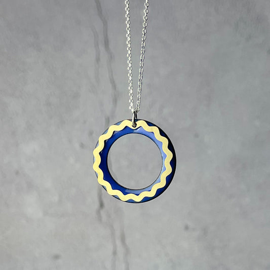 Lapis Wavy Hoop Necklace