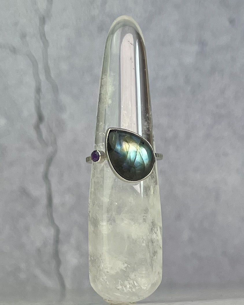 Labradorite & Amethyst Ring