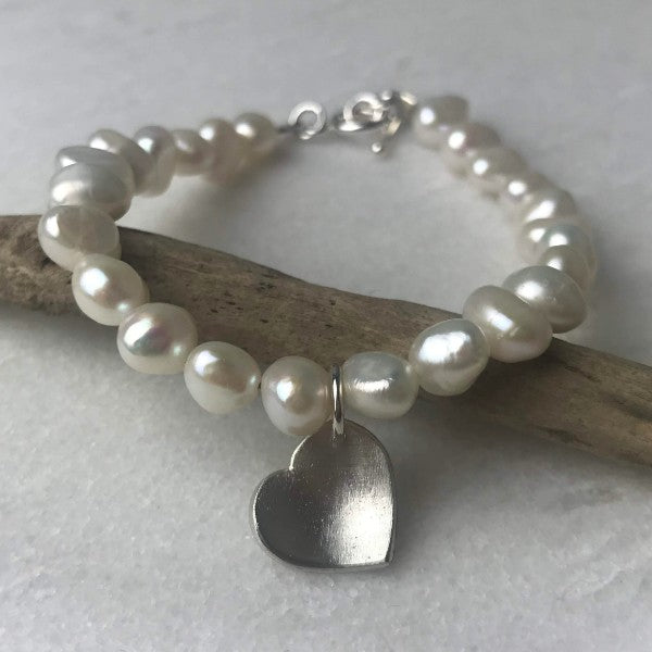 Cream Pearl Heart Bracelet