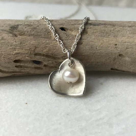 Cream Pearl Necklace