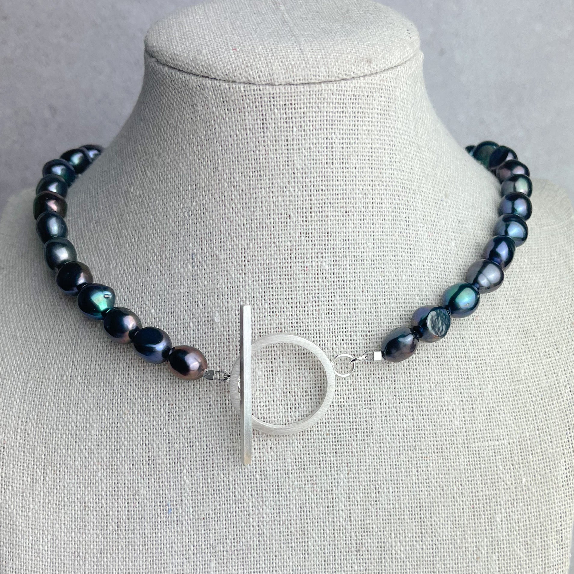 Peacock Pearl Necklace